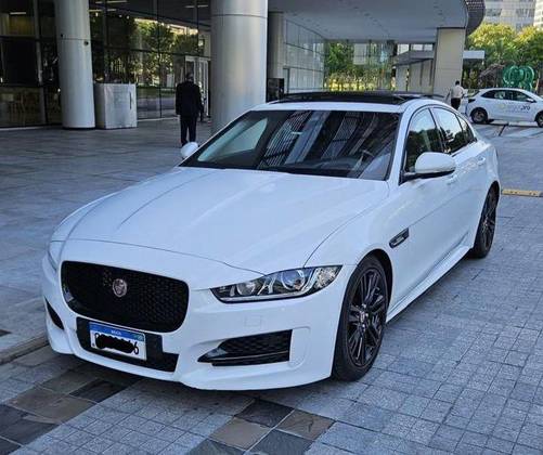 JAGUAR XE 2.0 16V SI4 TURBO GASOLINA R-SPORT 4P AUTOMÁTICO JAGUAR XE 2.0 16V SI4 TURBO GASOLINA R-SPORT 4P AUTOMÁTICO